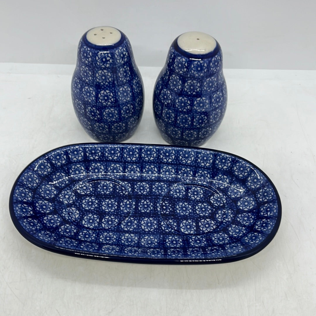 Salt and Pepper ~ 3.25 inch ~ 1548X ~ T4!