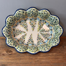 Load image into Gallery viewer, Wavy Edged Platter - WK80