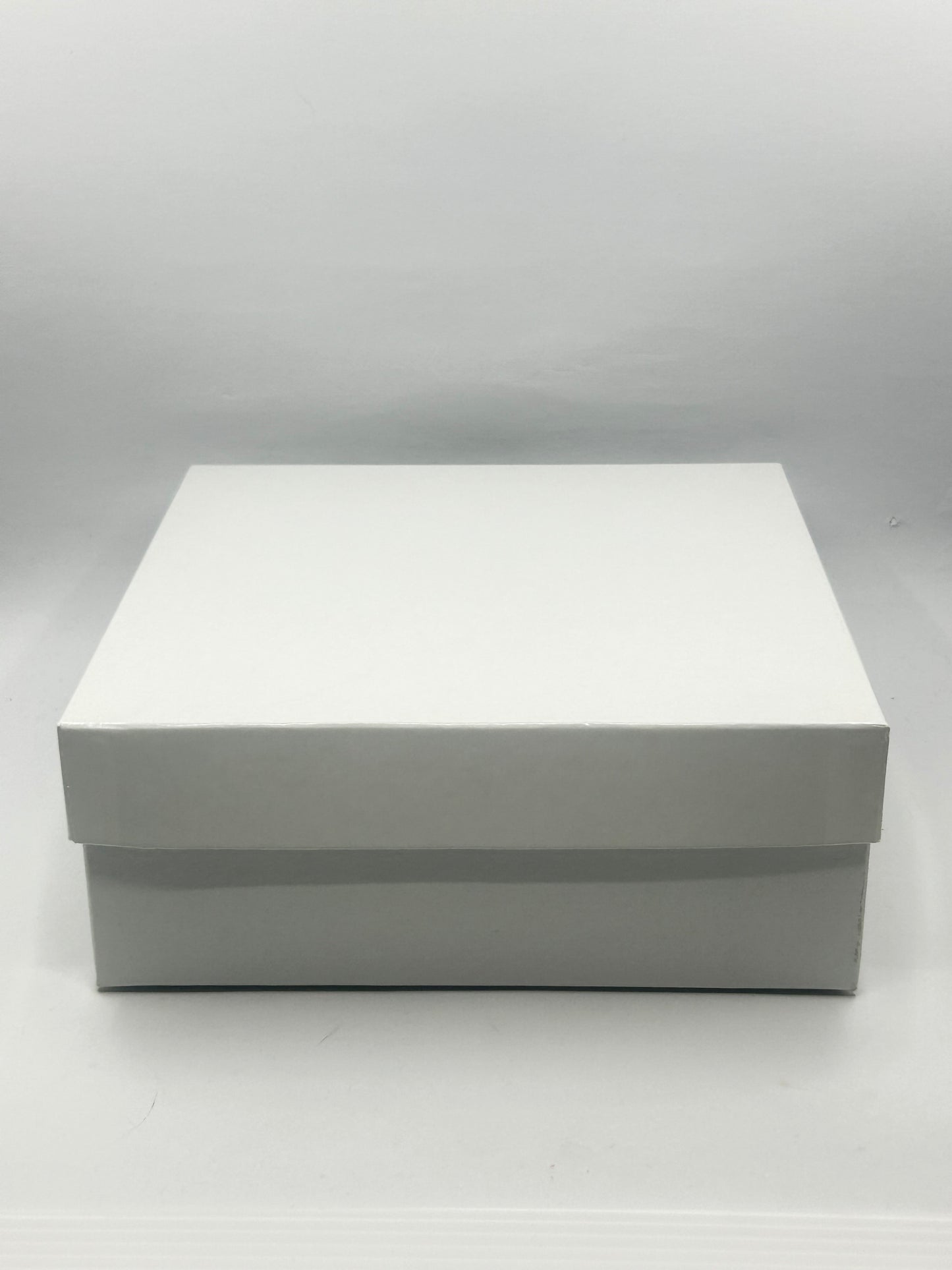 8x8 White Gift Box