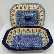 Load image into Gallery viewer, Baker ~ Covered Casserole ~ 8&quot;W x 10.25&quot;L ~ 2600X ~ T4!