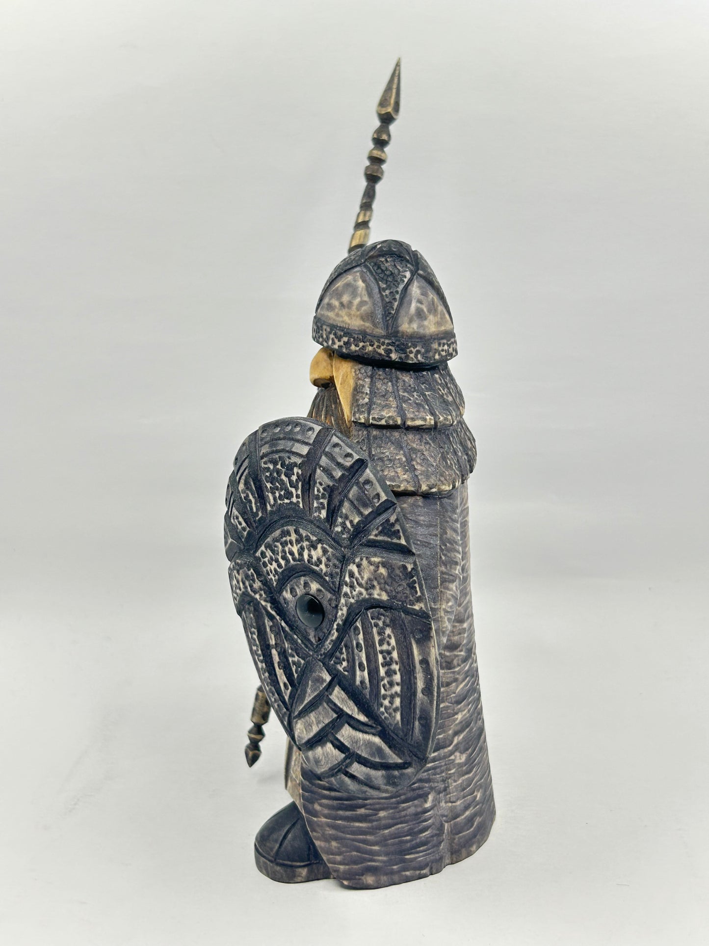 Large Nochale with Shield