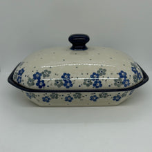 Load image into Gallery viewer, Baker ~ Covered Casserole ~ 8&quot;W x 10.25&quot;L ~ 2381X ~ T4!