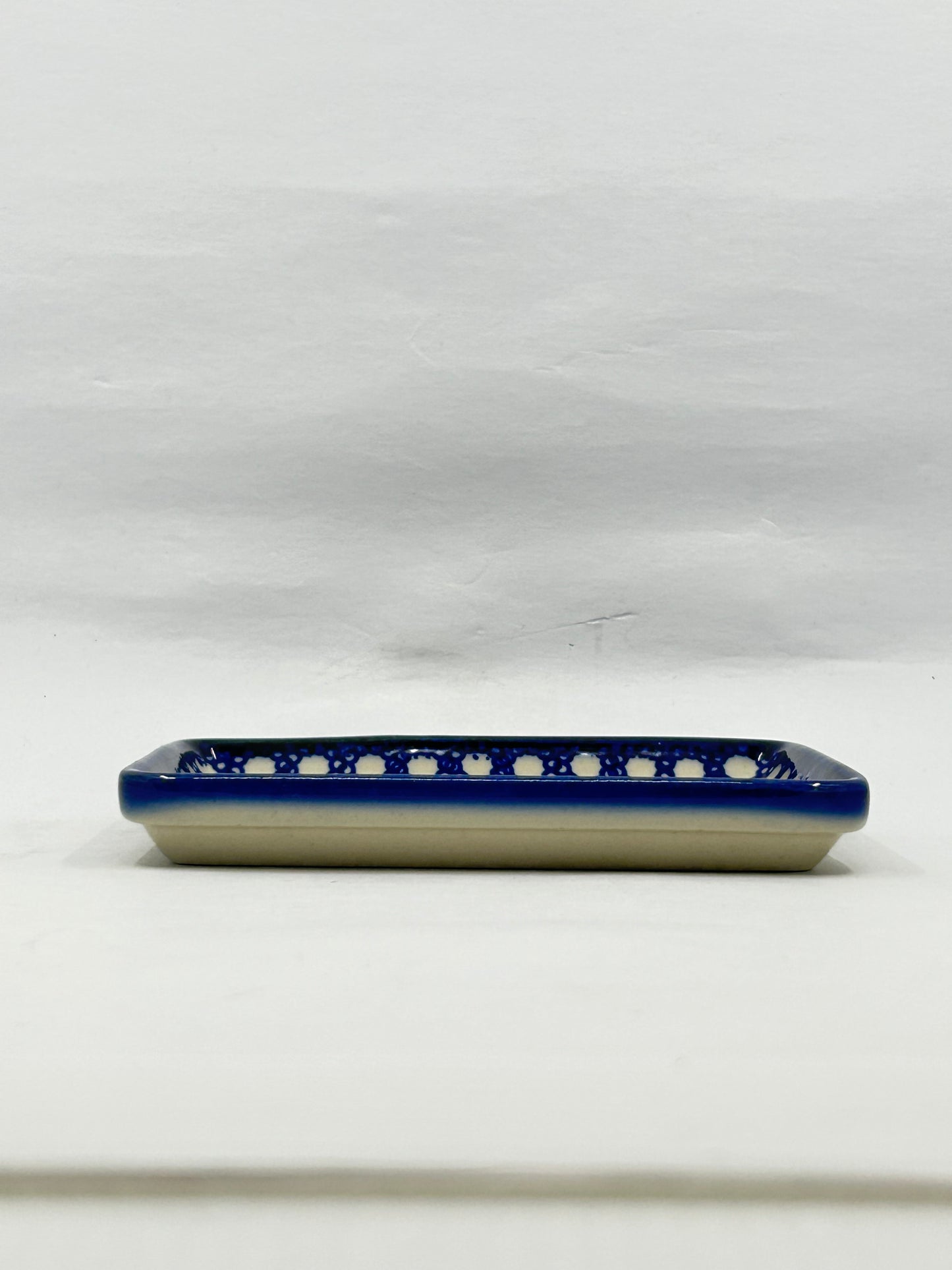 Flat Soap Dish with Rim - D33