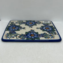 Load image into Gallery viewer, Cutting Board with felt bottom - D74