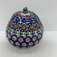 Load image into Gallery viewer, A445 Small Pumpkins - D1