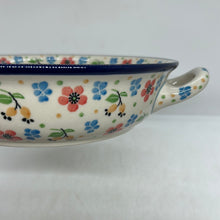 Load image into Gallery viewer, Baker ~ Round w/ Handles ~ 8 inch ~ 2354X ~ T4!