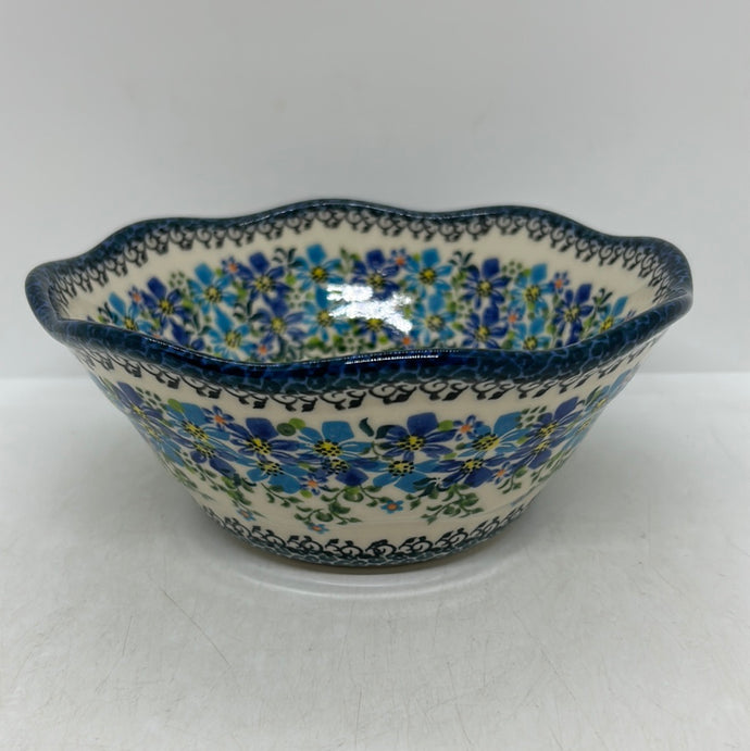 Medium Wavy Serving Bowl ~ Serving ~  7 inch ~ U-HP1