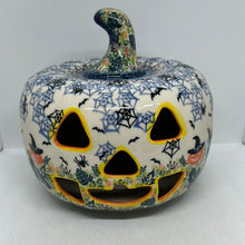 Load image into Gallery viewer, AD28 Large Pumpkin A-H1