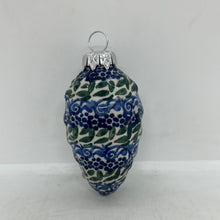 Load image into Gallery viewer, A316 Pinecone Ornament - D75