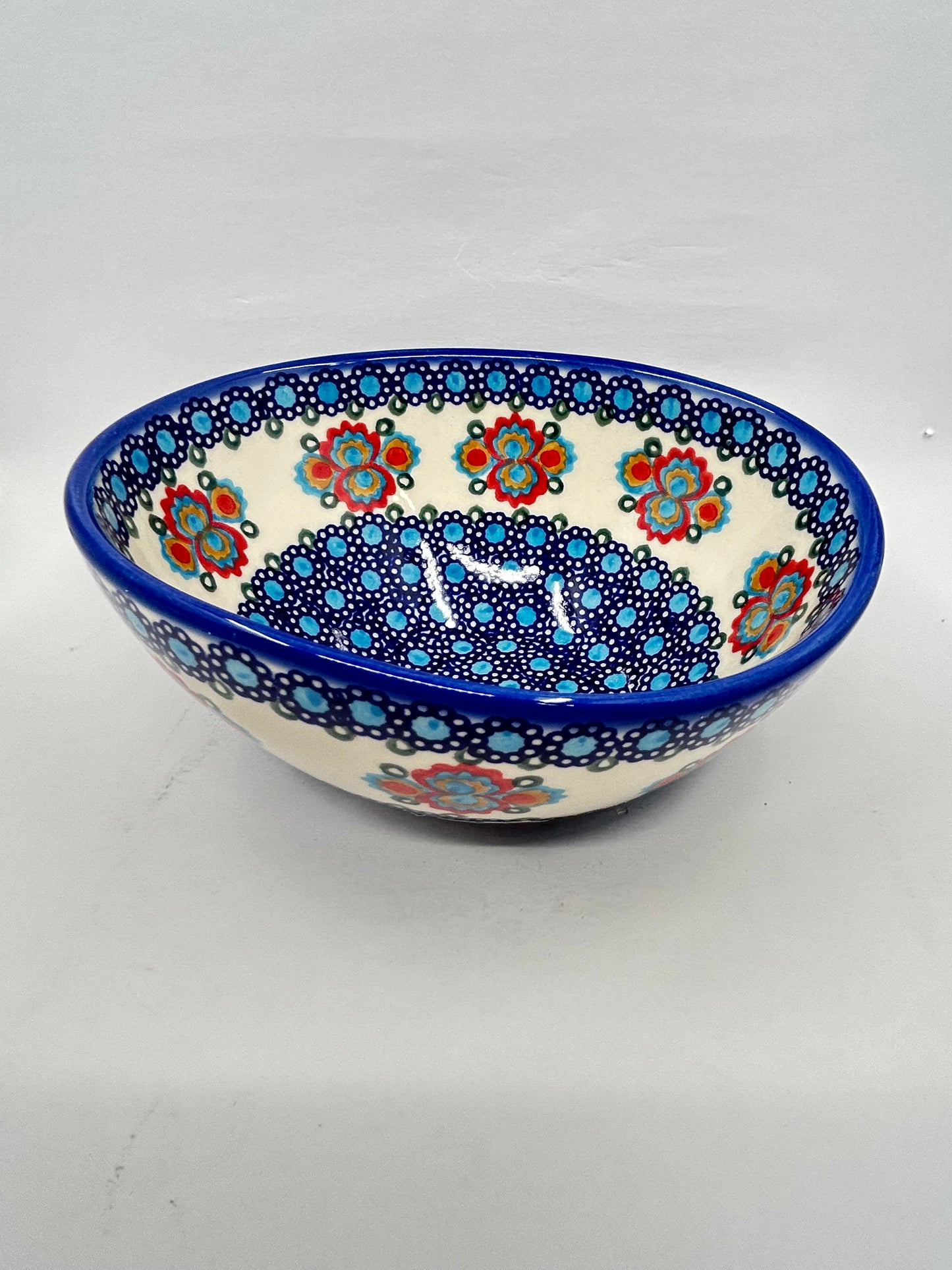 Egg Shape Serving Bowl - D82