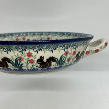 Load image into Gallery viewer, Baker ~ Round w/ Handles ~ 8 inch ~ U5046 ~ U5!