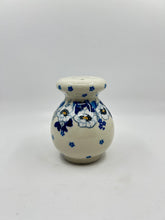 Load image into Gallery viewer, Powdered Sugar Shaker - 2222 - T4!