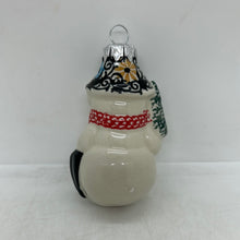 Load image into Gallery viewer, Andy Snowman Ornament - D66