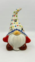 Load image into Gallery viewer, Gnome with Candle/Light Option - U801