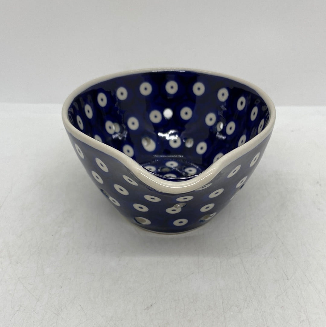 A506 Colander - D22