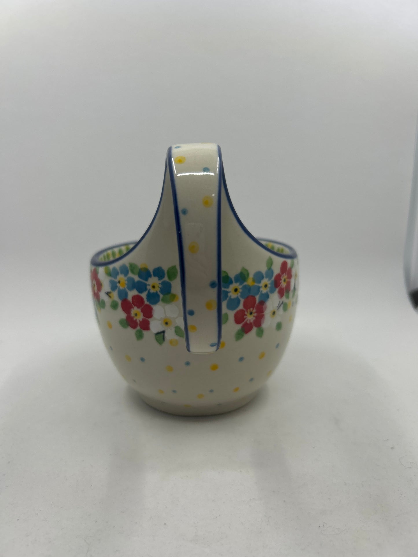 845 ~ Bowl w/ Loop Handle ~ 16 oz ~ 2413X - T4!