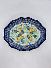 Load image into Gallery viewer, Bowl ~ Oval Fluted ~ 6 x 7.5 inch ~ U5106 ~ U3!