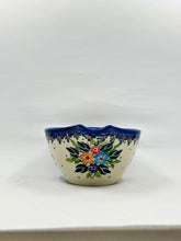 Load image into Gallery viewer, Scoop Bowl - D60