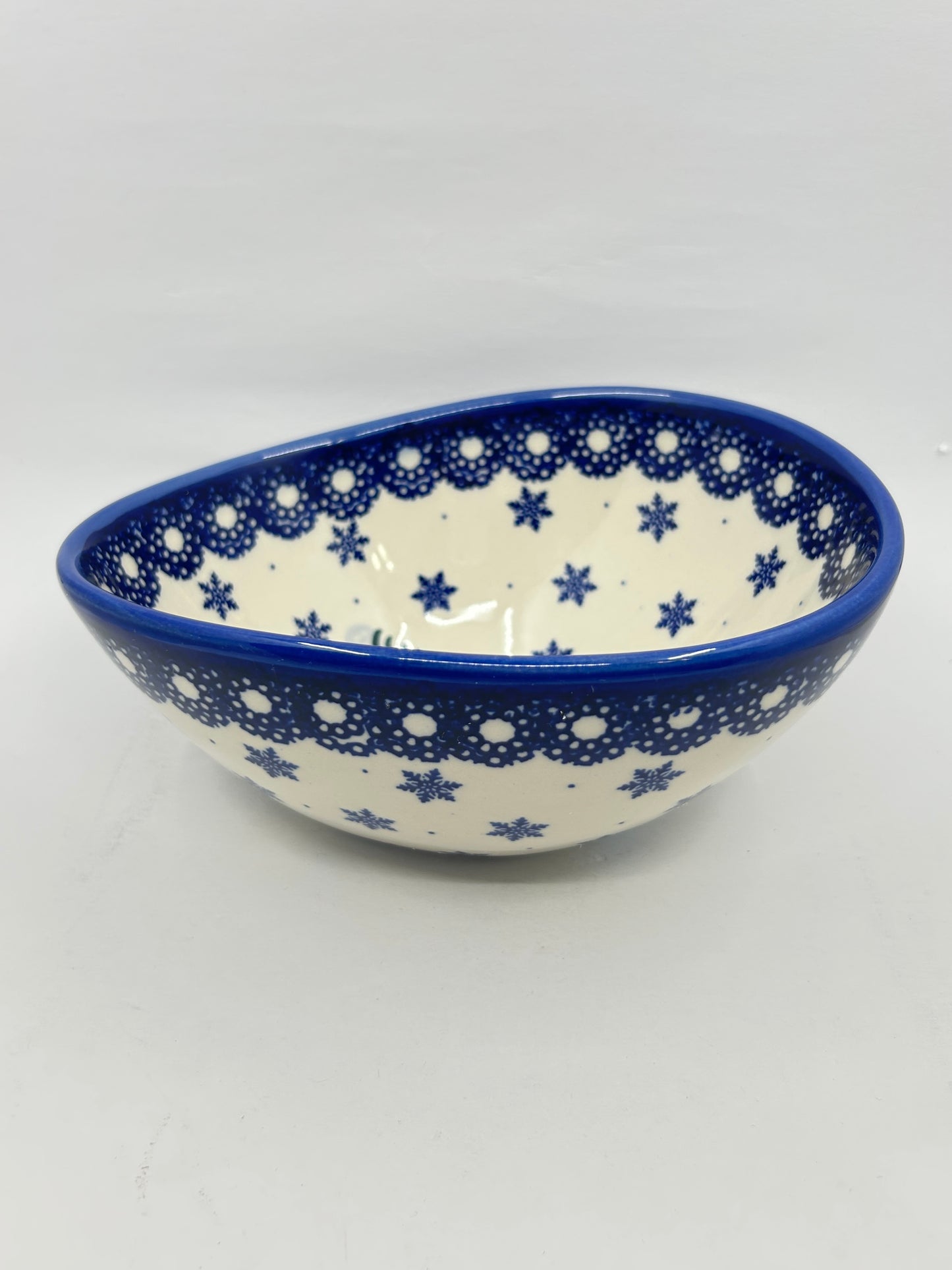 Egg Shape Serving Bowl - D33