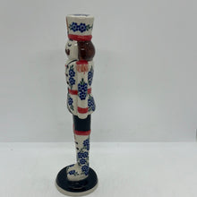 Load image into Gallery viewer, NUTCRACKER Figurine - D16