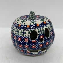 Load image into Gallery viewer, A443 Small Pumpkin - D21