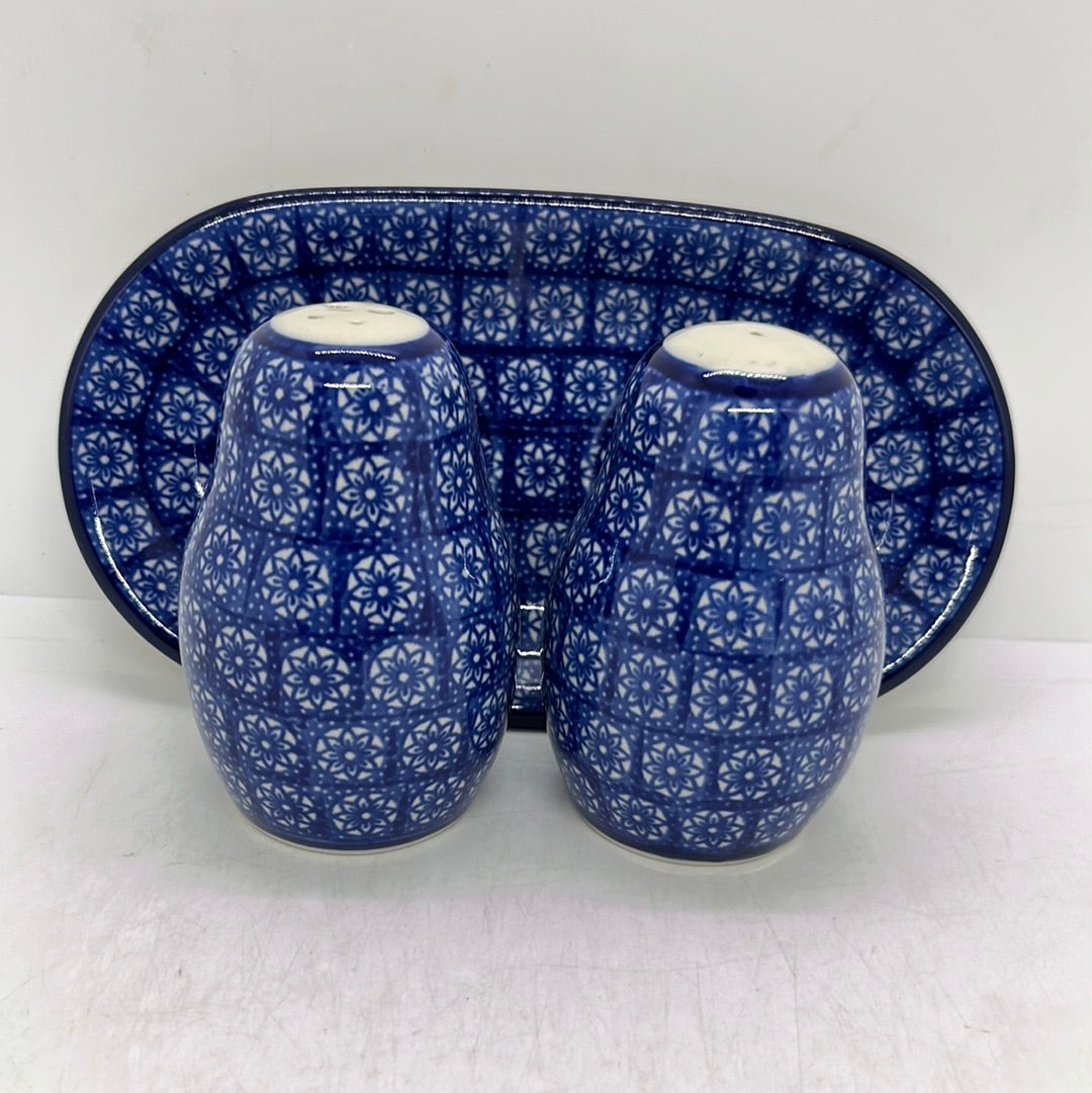 Salt and Pepper ~ 3.25 inch ~ 1548X ~ T4!