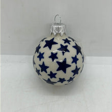 Load image into Gallery viewer, A233 Round Ornament - Star