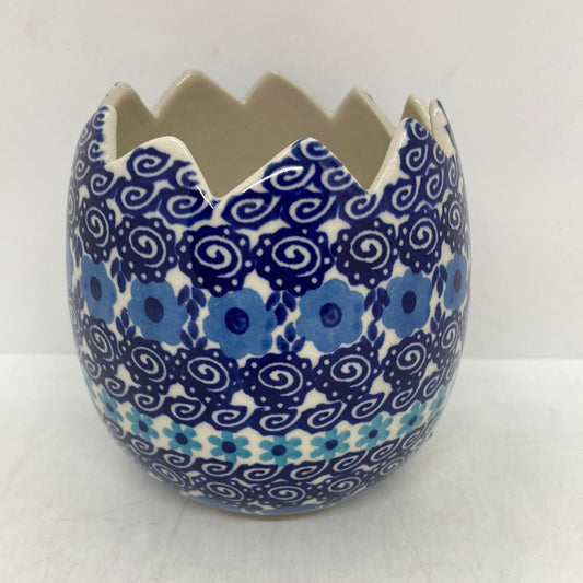 Small Cracked Egg - D98
