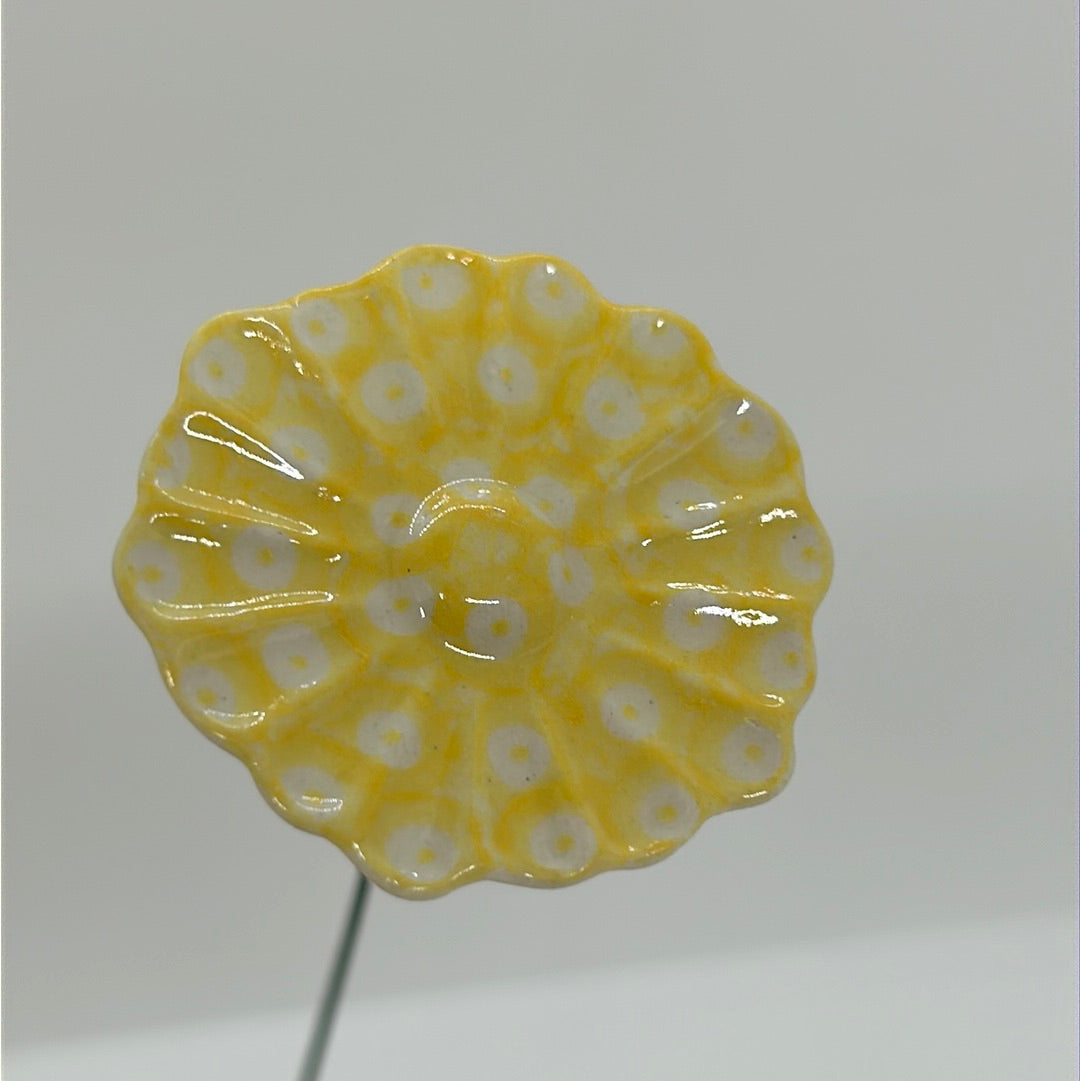 Flower on longer Metal stick - MZ1