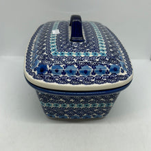 Load image into Gallery viewer, A464 Covered Casserole Dish - D98