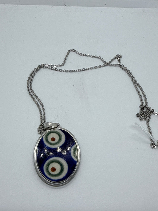Sylvia Oval Necklace with Chain - Peacock Eye