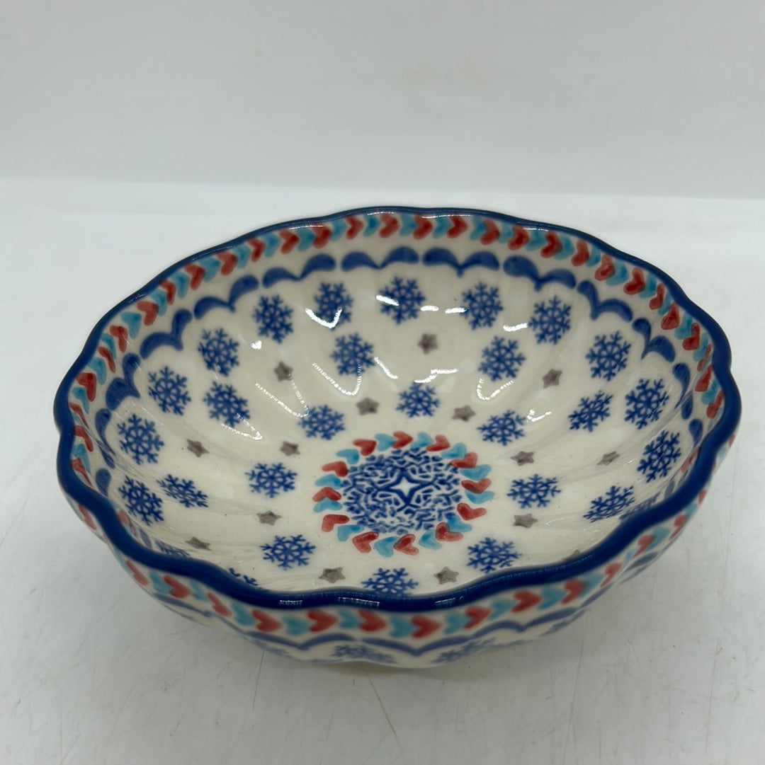 Scalloped Dish - PS01