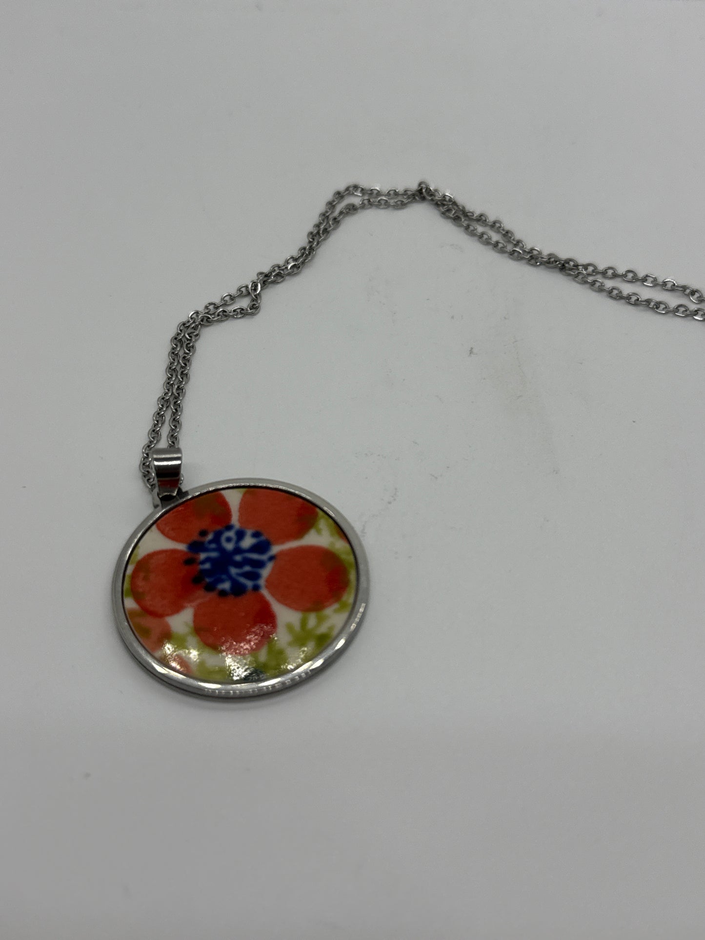Sylvia Round Necklace with Chain - Pink Floral