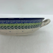 Load image into Gallery viewer, Baker ~ Round w/ Handles ~ 8 inch ~ 2743X ~ T4!