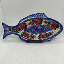 Load image into Gallery viewer, Small Fish Serving Plate - D15