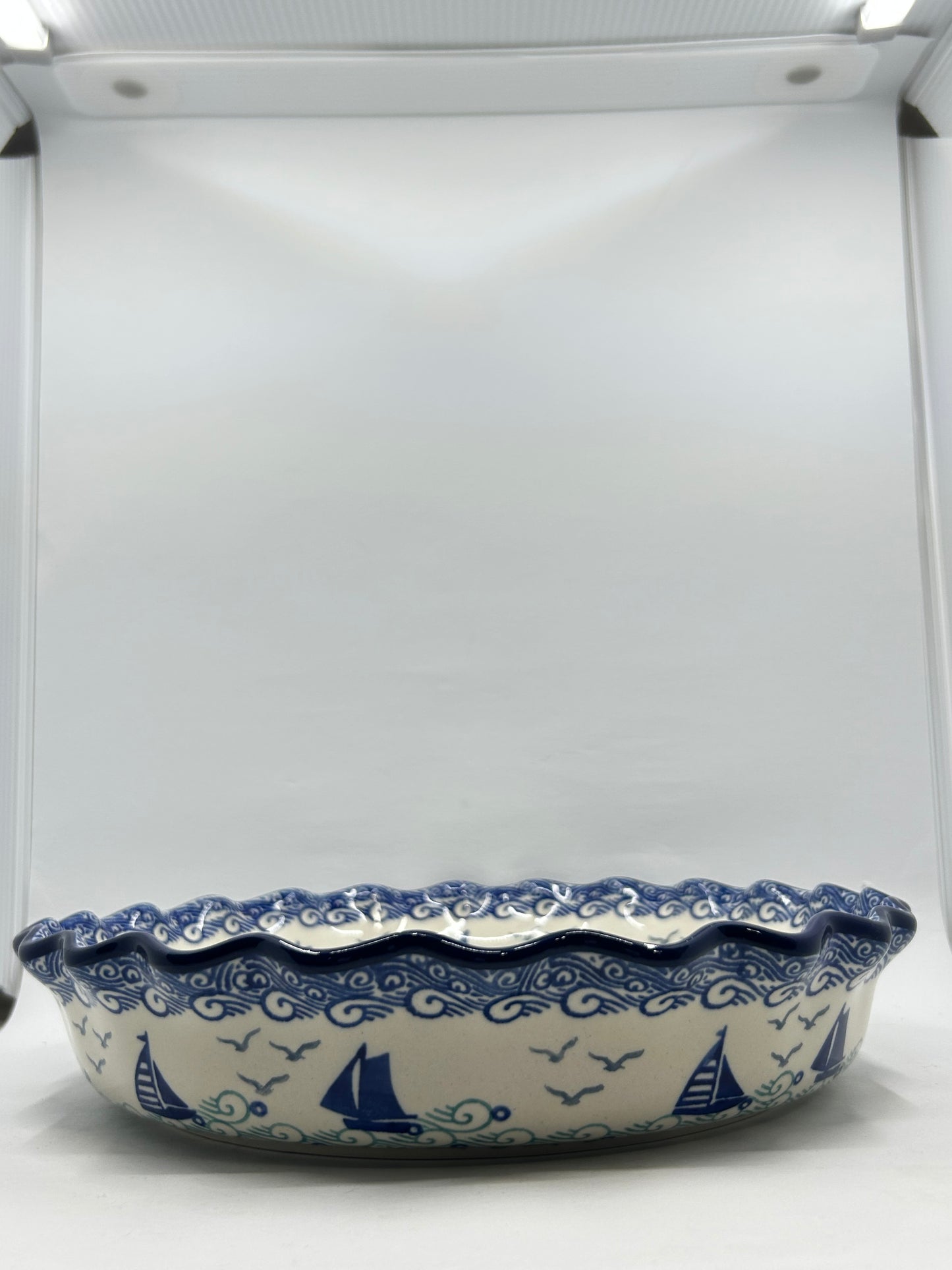 636 ~ Pie Plate ~ Fluted ~ 10" ~ 2988X - T4*