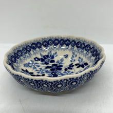 Load image into Gallery viewer, Scalloped Dish - SB01