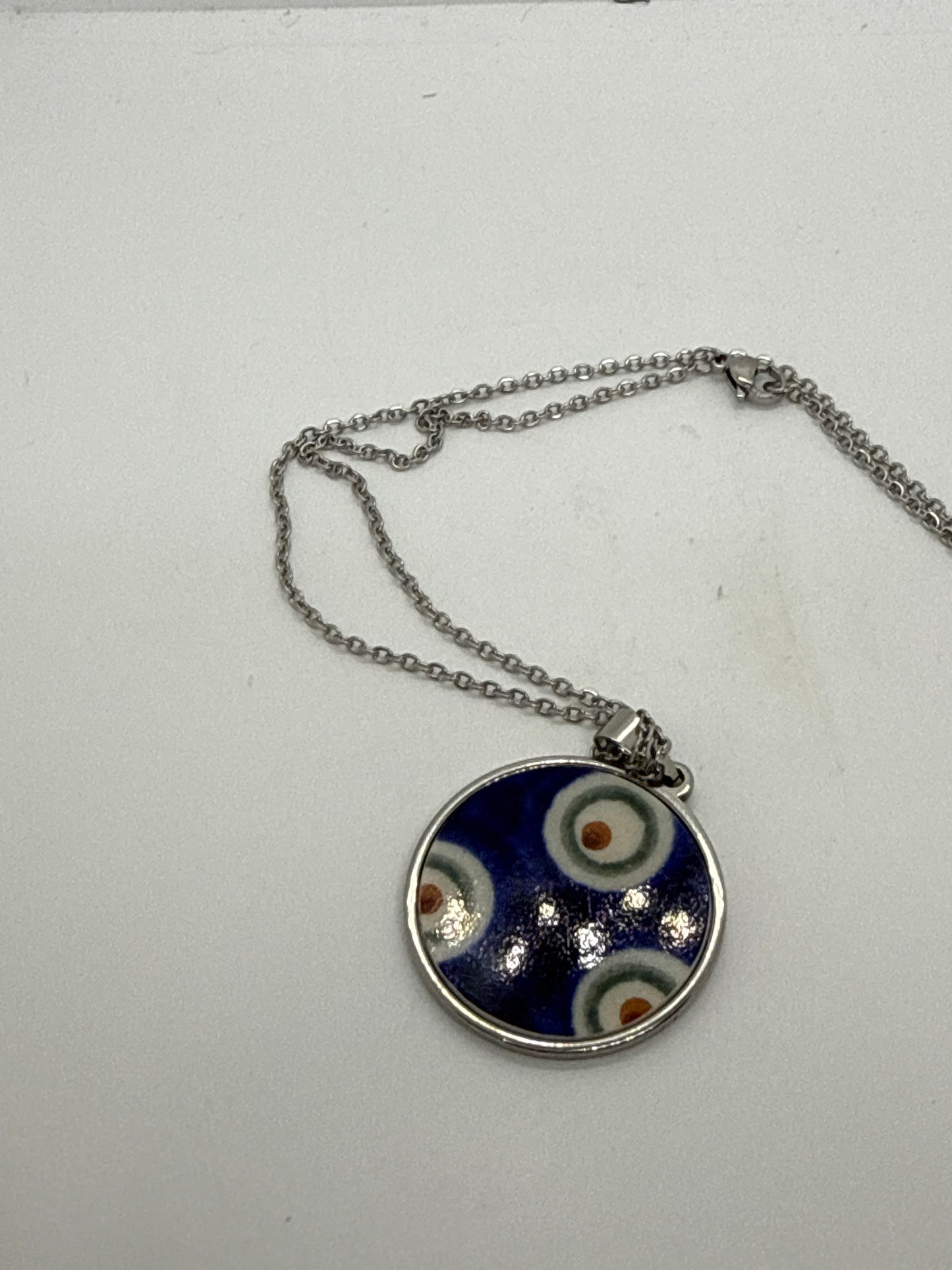Sylvia Round Necklace with Chain - Triple Peacock Eye