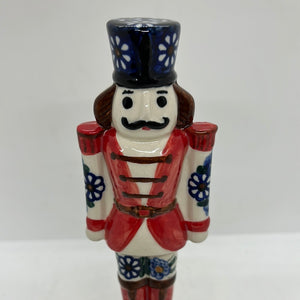 NUTCRACKER Figurine - D7