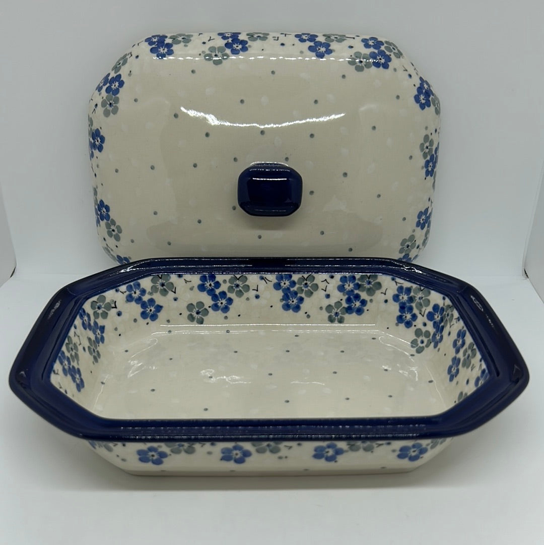 Baker ~ Covered Casserole ~ 8"W x 10.25"L ~ 2381X ~ T4!