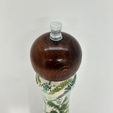 Load image into Gallery viewer, Dark Wood Spice Grinder - GZ39