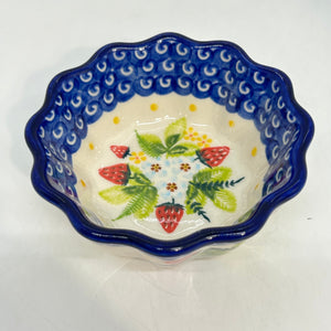 Fluted Bowl - U1085