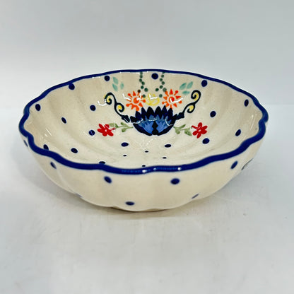 Scalloped Dish - GP24
