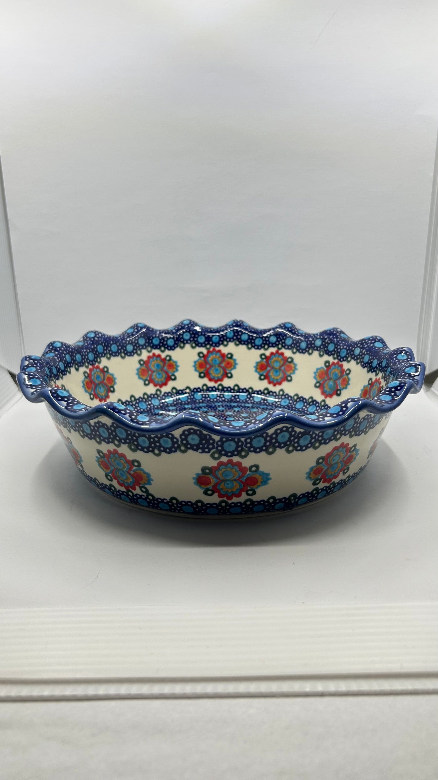 A185 Wavy Pie Plate  - D82