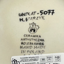 Load image into Gallery viewer, Teardrop Vase - 10 inch ~ U5077 - U4!