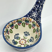 Load image into Gallery viewer, Ladle - P271