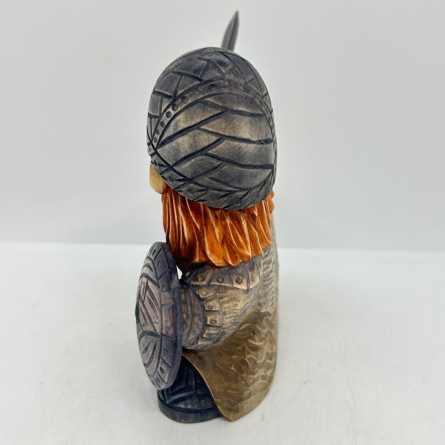 Leaning Warrior Nochale - 001