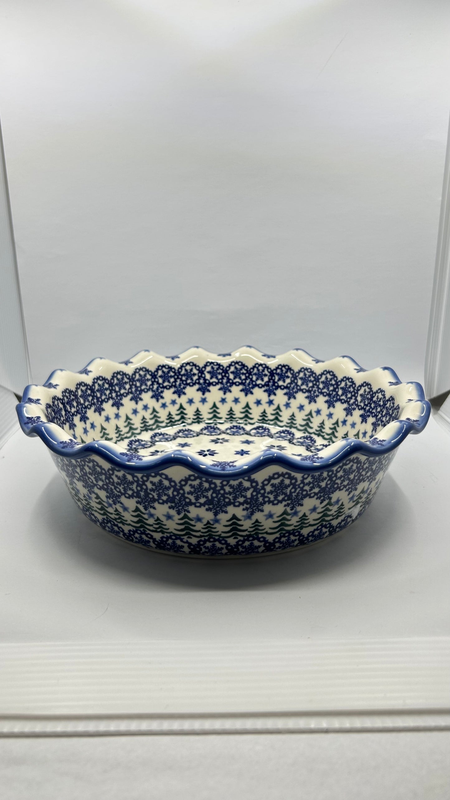 A185 Wavy Pie Plate  - D85