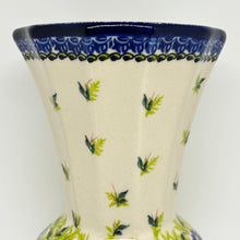 Load image into Gallery viewer, Flared Vase -A580