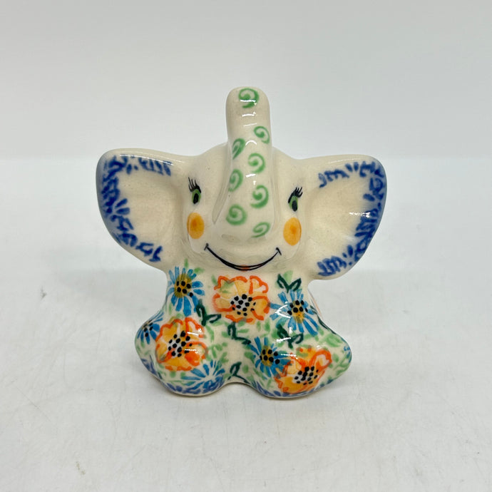 Sitting Elephant - U-E2